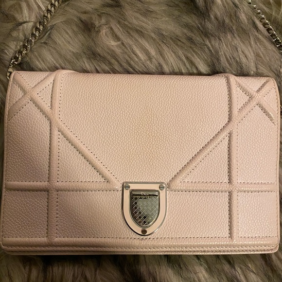 Christian Dior Diorama Wallet on Chain - Picture 3 of 14